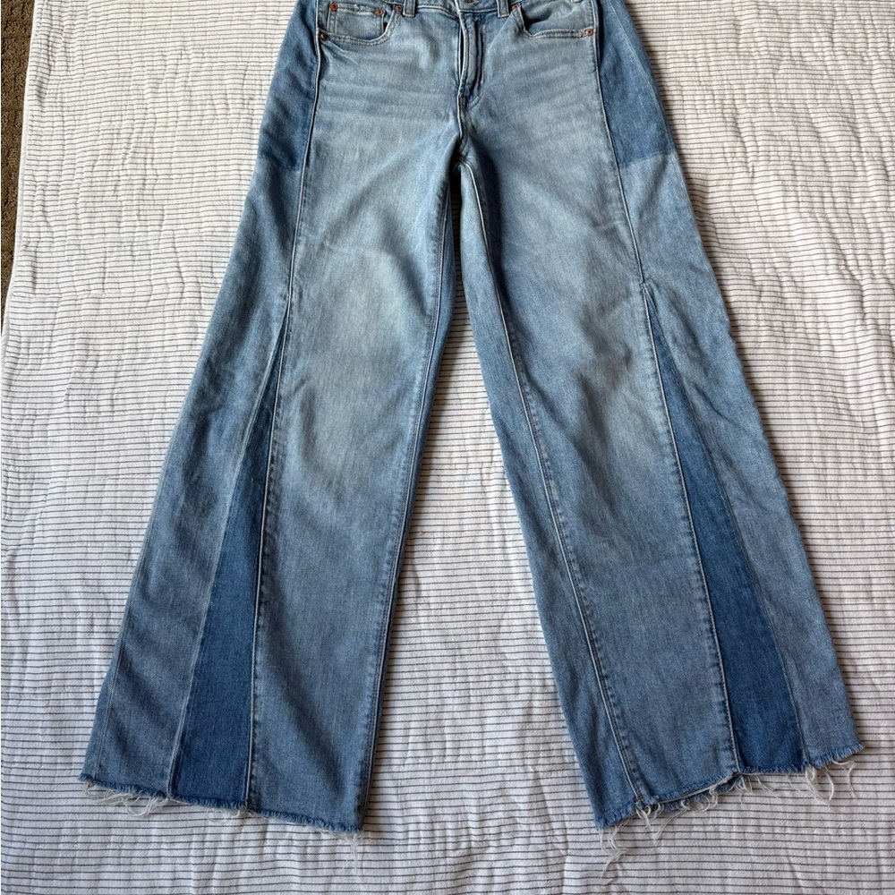 American Eagle Outfitters Two-Tone Light Blue Wide Leg Jeans
